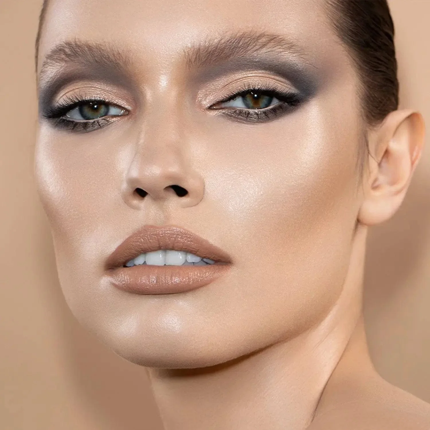 GLAM EYESHADOW PALETTE - פלטת צלליות לעיניים גלאם - Image 6