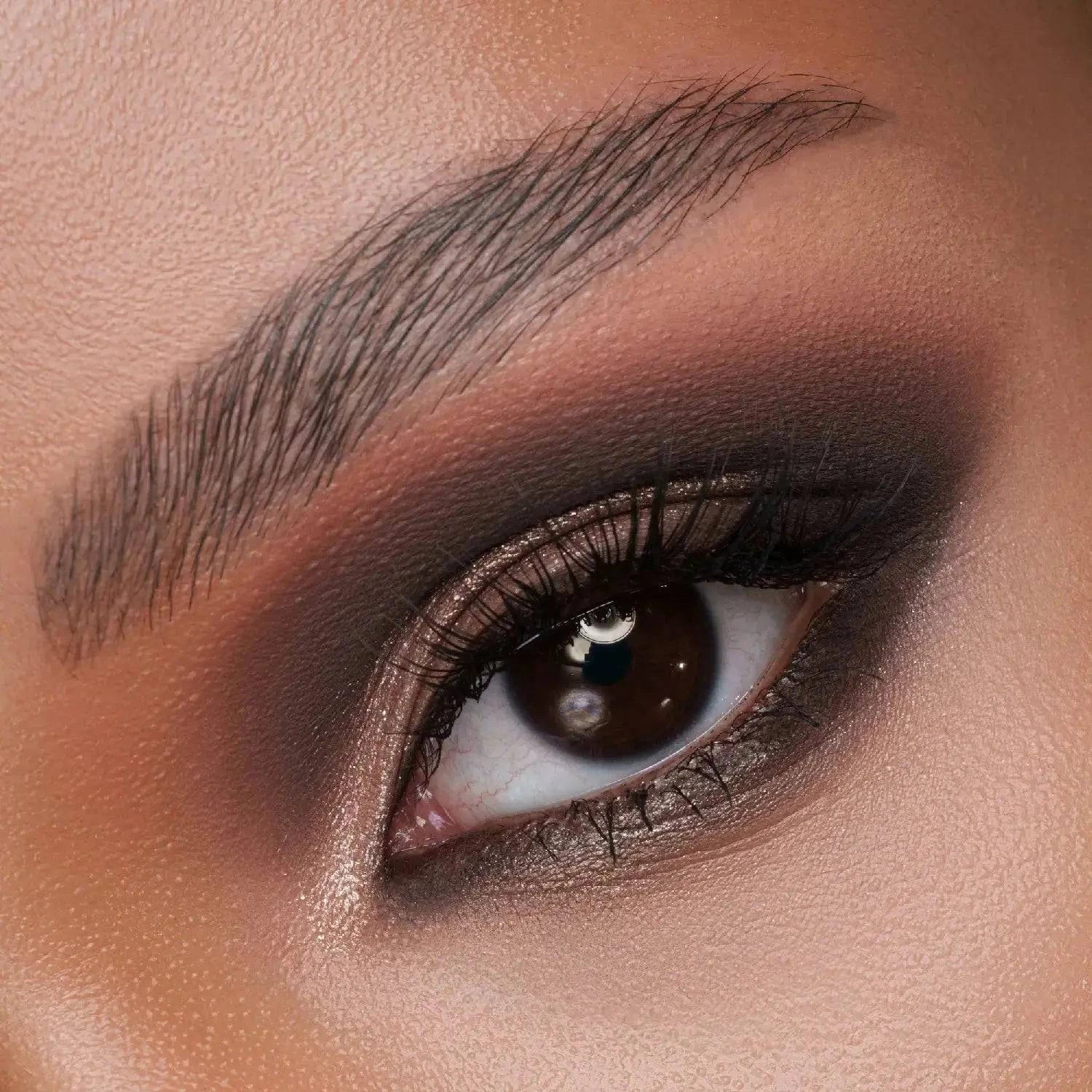 I NEED A NUDE EYESHADOW PALETTE - פלטת צלליות לעיניים איי ניד אה ניוד - Image 12